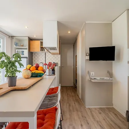 Domaine De La Yole Villa